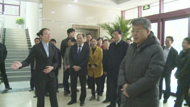 郭樹清省長聽取講解 郭樹清省長聽取講解